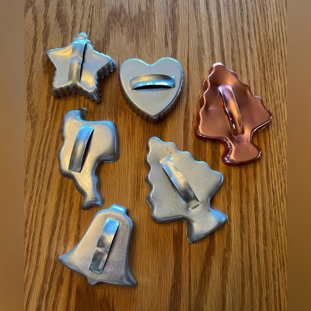 Set of 6 Vintage Metal Christmas Cookie Cutters